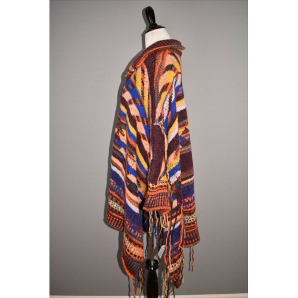 FREE PEOPLE NEW Follow The Arrow Fringe Poncho - Picture 7 of 9